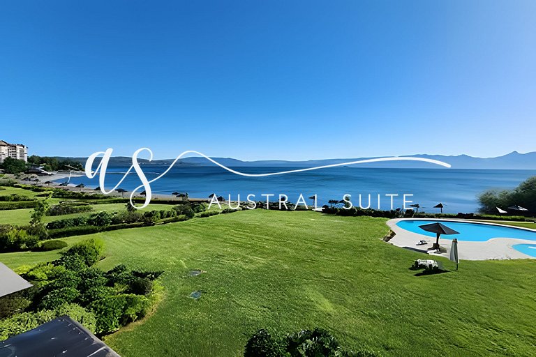 Apartment in large La Puntilla condominium