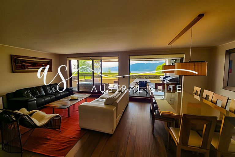 Lakefront apartment in La Puntilla