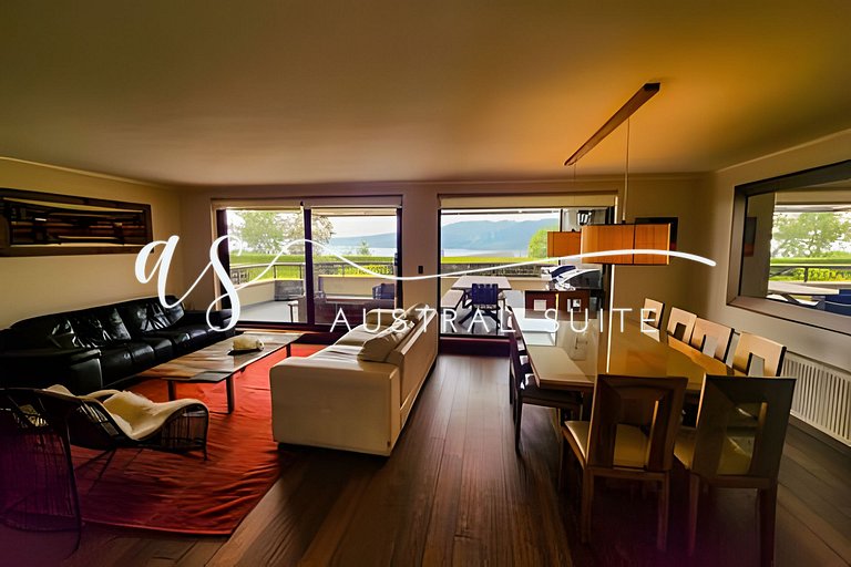 Lakefront apartment in La Puntilla