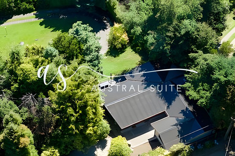 Espectacular casa à beira do lago