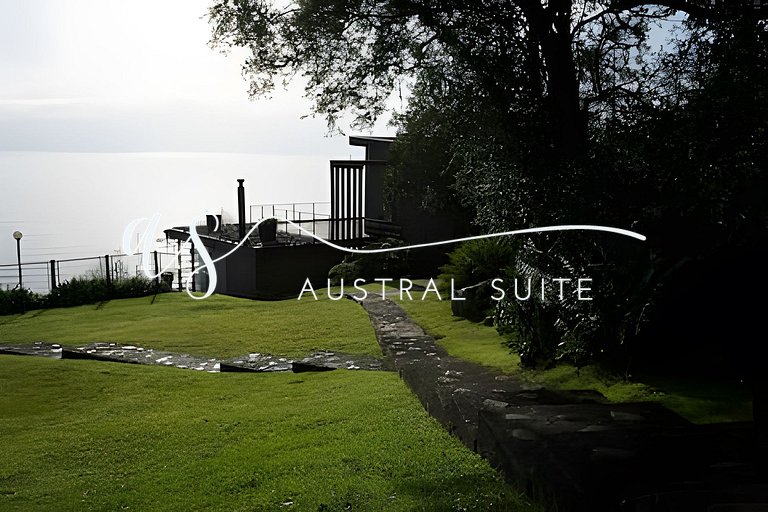 Lakeside houses, padel court