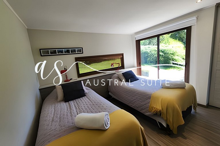 Lakeside houses, padel court