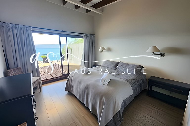 Lakeside houses, padel court