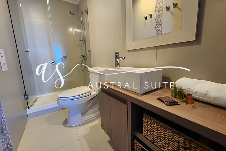 Casas à beira do lago, campo de padel