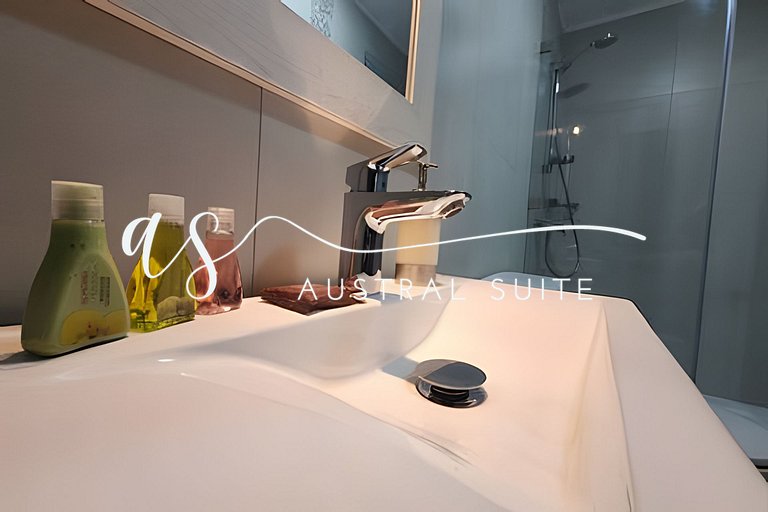 Lakeside houses, padel court