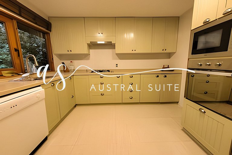 Large Family Home in La Puntilla