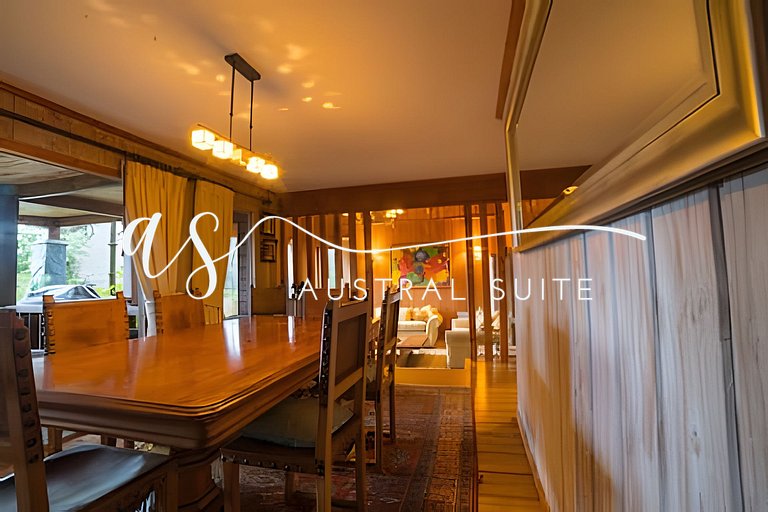 Large Family Home in La Puntilla