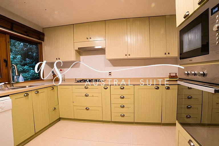 Large Family Home in La Puntilla