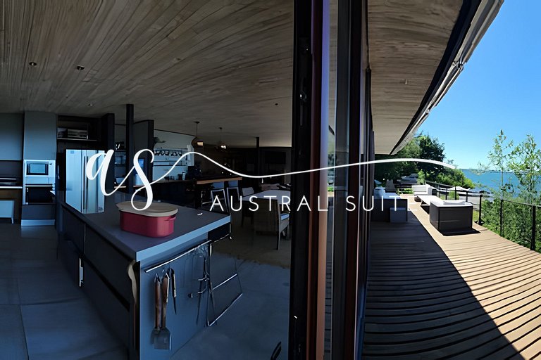 3 Amazing Houses for 24 Guests Lakeside