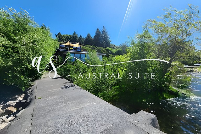 3 Amazing Houses for 24 Guests Lakeside