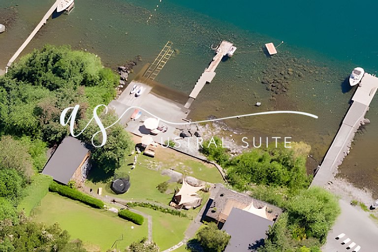 3 casas incríveis para 24 hóspedes à beira do lago