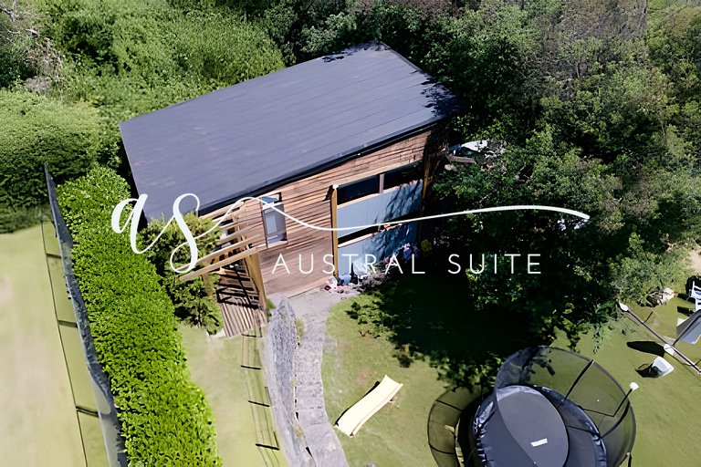 3 casas incríveis para 24 hóspedes à beira do lago