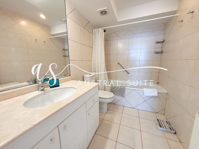 Grand apartment overviewing Reñaca Beach