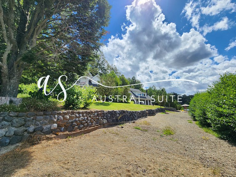 Parcela con 3 casas y 22 personas Lago Colico