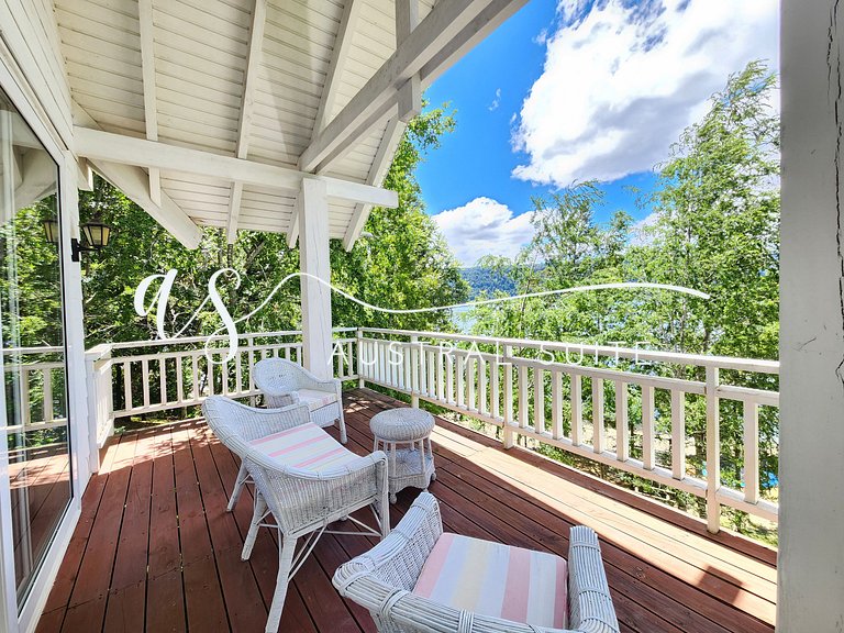 Parcela con 3 casas y 24 personas Lago Colico