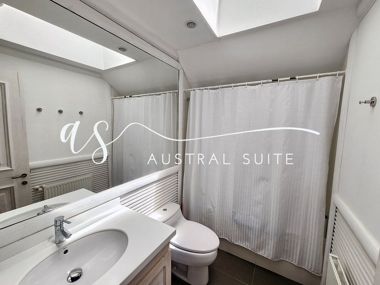 Parcela con 3 casas y 22 personas Lago Colico