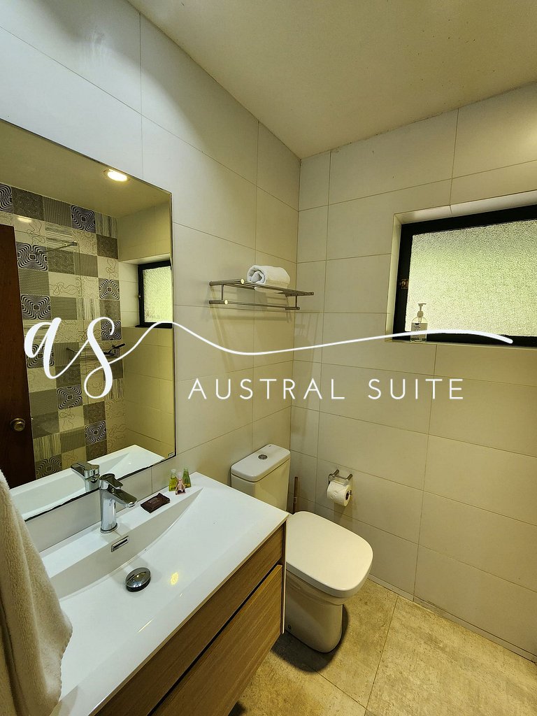 Cozy House with Beach and Lake