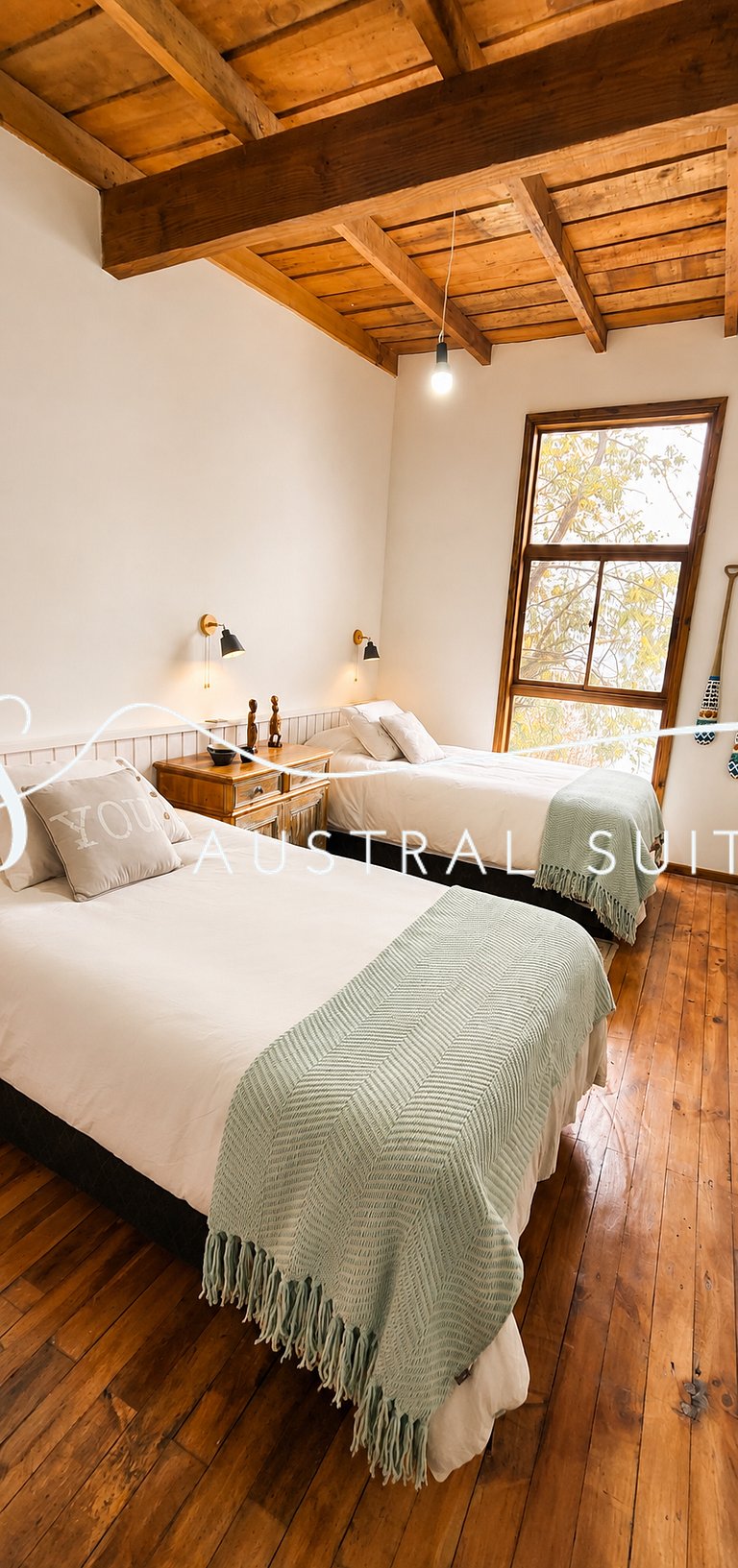 3 Amazing Houses for 24 Guests Lakeside