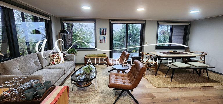 3 Amazing Houses for 21 Guests Lakeside